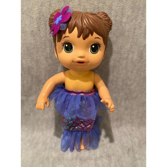 2017 Baby Alive Shimmer 'N Splash Brown Molded Hair Green Eyes Hasbro Doll - Picture 1 of 6